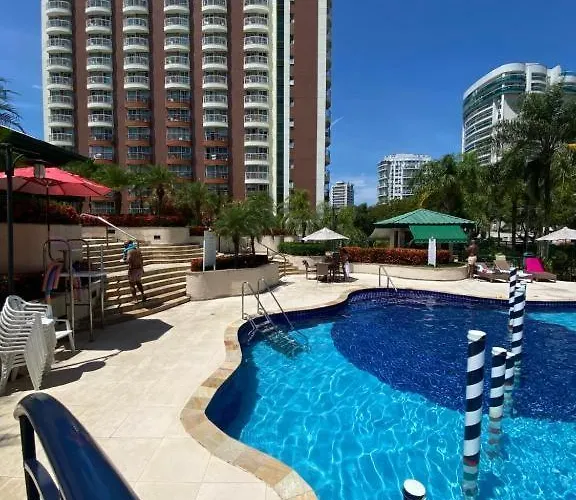 Flat Na Barra Da Tijuca - Premium - Com Cozinha, Microondas, Estacionamento, Balsa Para Praia, Academia, Muito Lindo, Confortavel E Aconchegante
